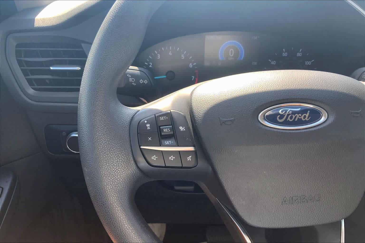 Certified 2020 Ford Escape SE FWD image 24
