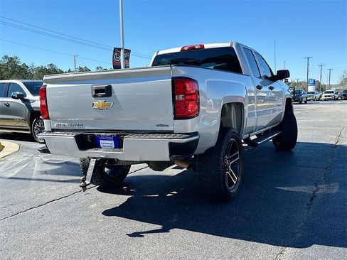 Used 2017 Chevrolet Silverado 1500 Custom w/ Custom Convenience Package image 7