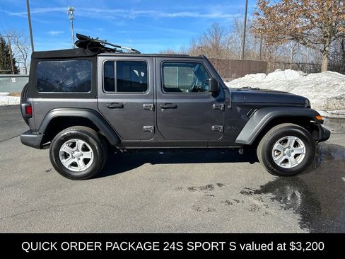 Used 2022 Jeep Wrangler Unlimited Sport image 2