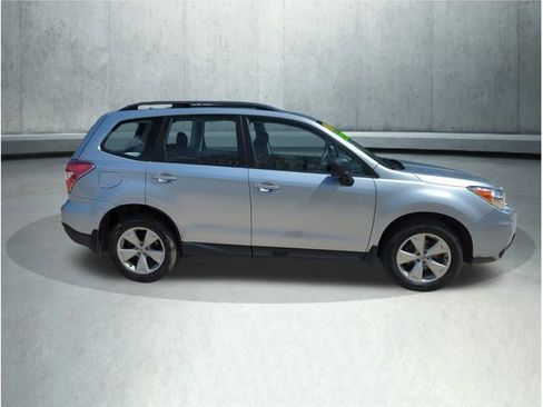 Used 2015 Subaru Forester 2.5i w/ Alloy Wheel Package AWD/4WD image 7
