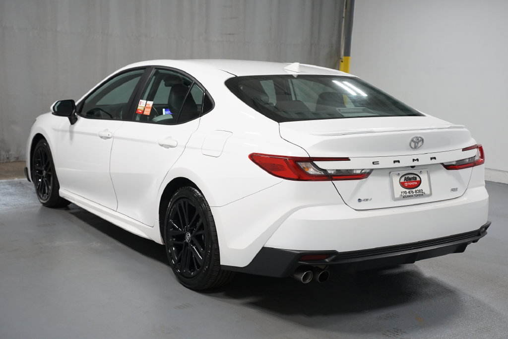Certified 2025 Toyota Camry SE FWD image 6