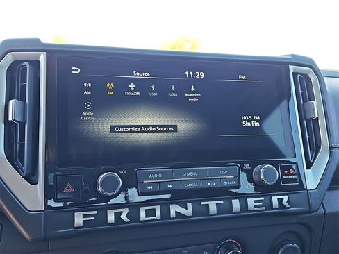 Used 2025 Nissan Frontier SV image 22