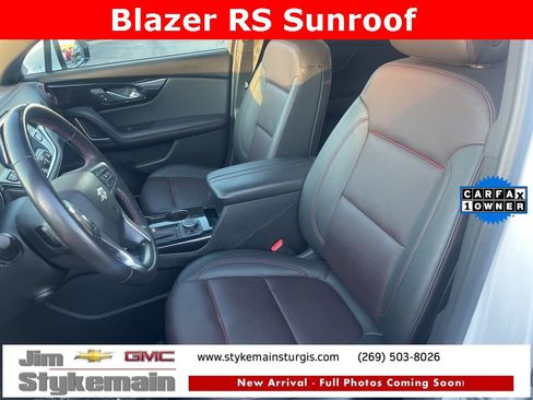 Used 2021 Chevrolet Blazer RS w/ Enhanced Convenience Package image 2