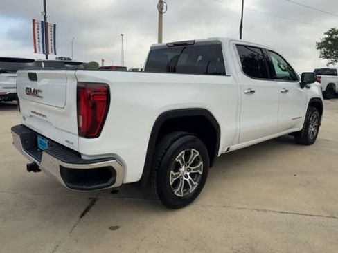Certified 2025 GMC Sierra 1500 SLT RWD image 8