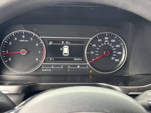 Used 2022 Kia Sorento LX FWD image 25