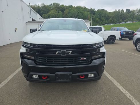 Used 2021 Chevrolet Silverado 1500 LT Trail Boss w/ Convenience Package II AWD/4WD image 3