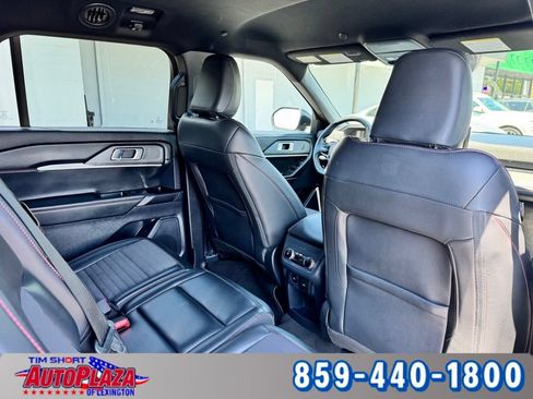 Used 2025 Ford Explorer ST-Line w/ ST-Line Street Pack AWD/4WD image 47