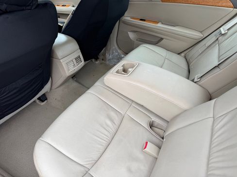 Used 2007 Toyota Avalon XLS image 15