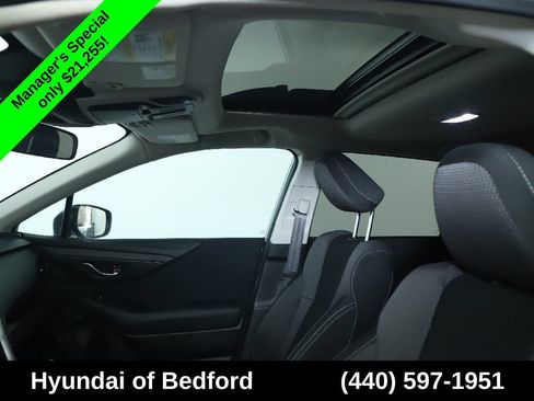 Used 2024 Subaru Outback Premium AWD/4WD image 21