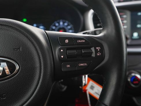 Used 2017 Kia Sorento AWD w/ LX Convenience Package image 25