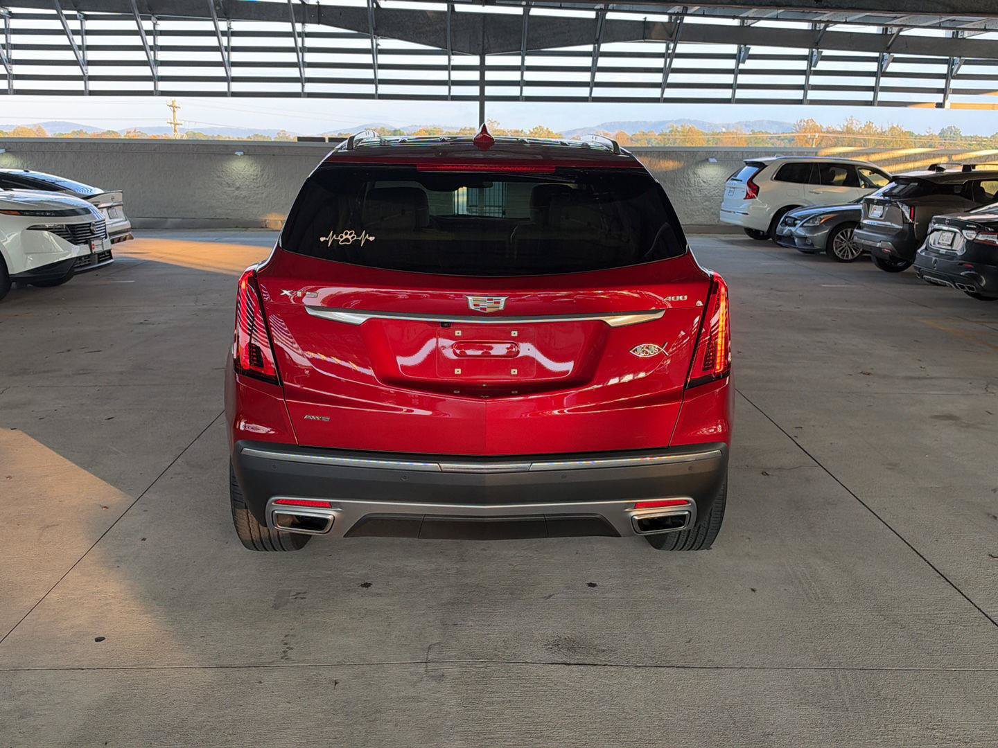 Used 2025 Cadillac XT5 Premium Luxury AWD/4WD image 4