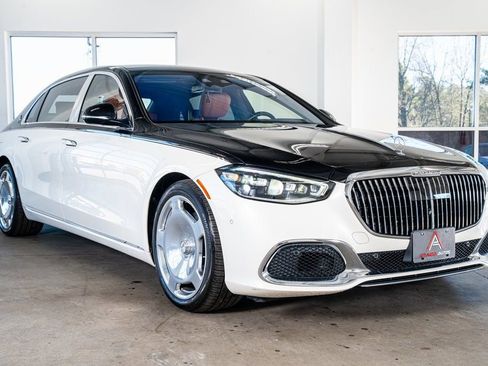 Used 2022 Mercedes-Benz Maybach S 580 4MATIC image 4