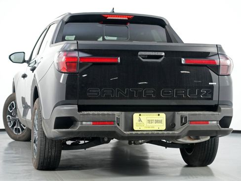 Used 2024 Hyundai Santa Cruz SEL w/ Activity Package image 5