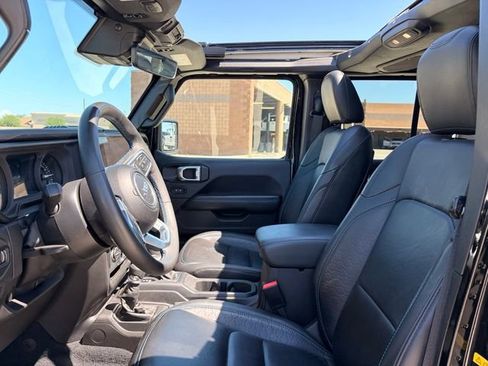 Used 2024 Jeep Wrangler High Altitude AWD/4WD image 15