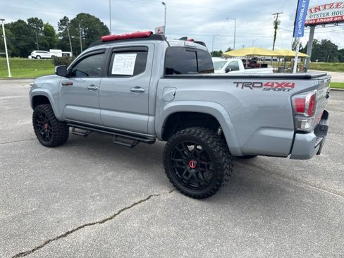 Used 2021 Toyota Tacoma TRD Sport AWD/4WD image 20