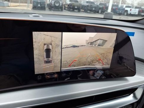 New 2026 Cadillac Lyriq Luxury AWD/4WD image 29