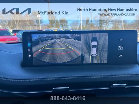 Used 2023 Genesis GV70 3.5T Sport w/ Sport Advanced Package image 23