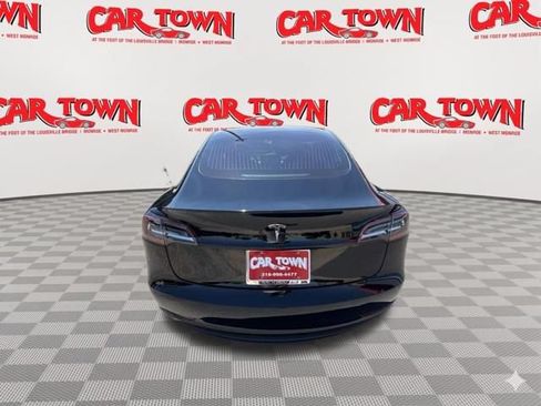 Used 2018 Tesla Model 3 RWD image 13
