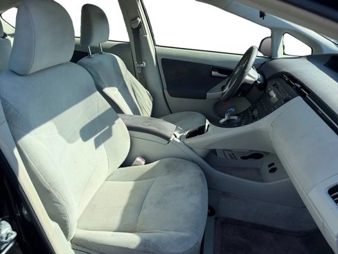 Used 2010 Toyota Prius Two FWD image 19