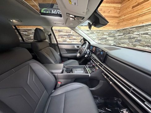 Used 2025 Hyundai Santa Fe XRT image 14
