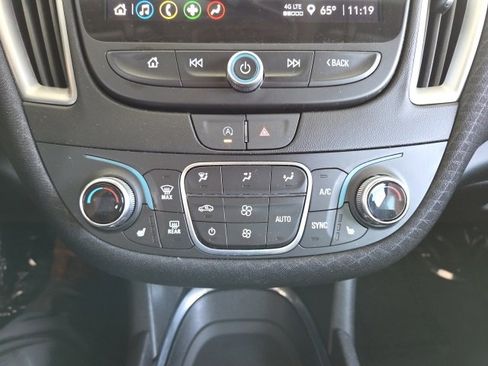 Used 2024 Chevrolet Malibu LT image 52