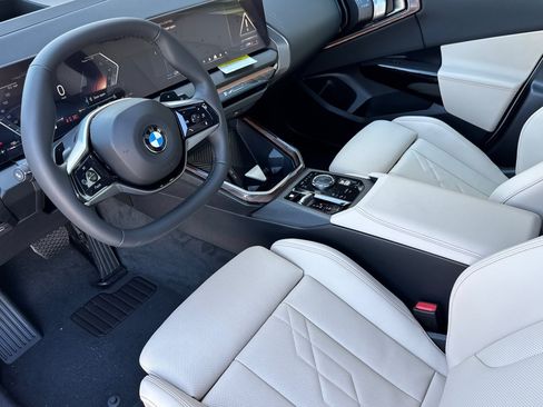 Used 2026 BMW X3 xDrive30i w/ Premium Package AWD/4WD image 4