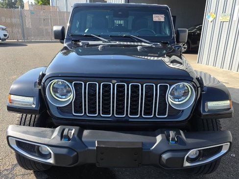 Used 2024 Jeep Wrangler Unlimited Sahara w/ Safety Group AWD/4WD image 3