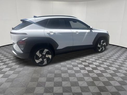 Used 2024 Hyundai Kona Limited AWD/4WD image 5