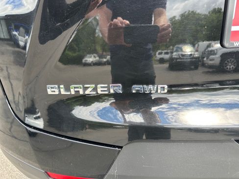 Used 2020 Chevrolet Blazer LT AWD/4WD image 9