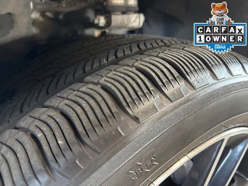 Used 2023 Porsche Macan Turbo image 31