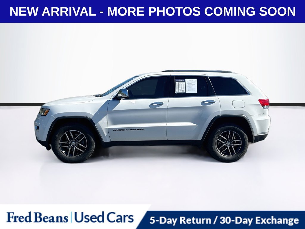 Used 2017 Jeep Grand Cherokee Limited AWD/4WD image 4
