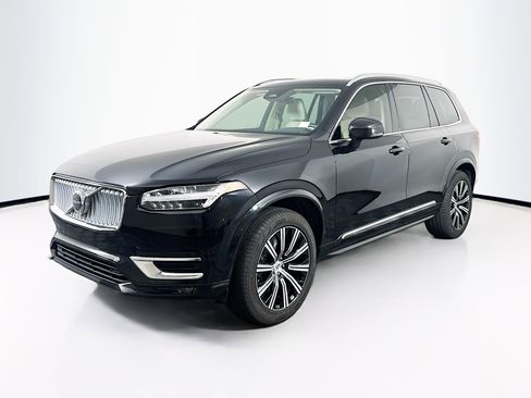 Used 2025 Volvo XC90 B5 Core w/ Protection Package image 3