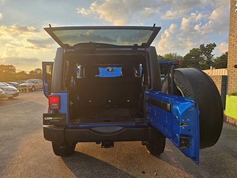 Used 2015 Jeep Wrangler Unlimited Sport w/ Quick Order Package 24S image 51