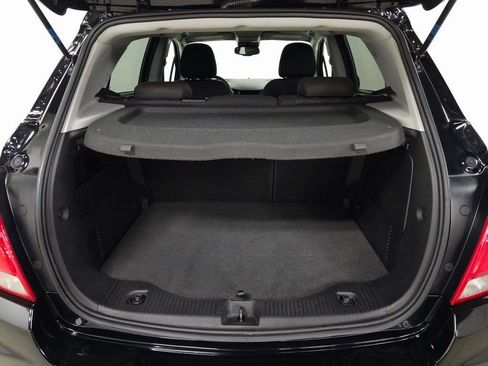 Used 2019 Chevrolet Trax LT image 8