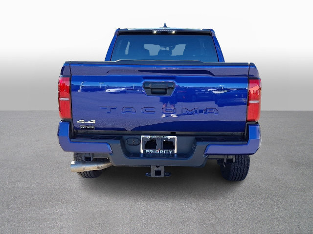 Used 2025 Toyota Tacoma SR5 AWD/4WD image 5