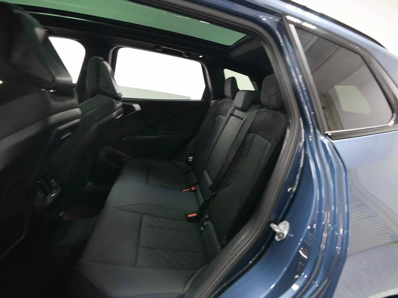 Used 2025 BMW X3 xDrive30i w/ Premium Package AWD/4WD image 10