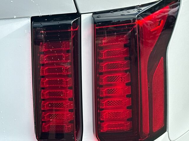 Used 2023 Kia Sorento LX FWD image 33