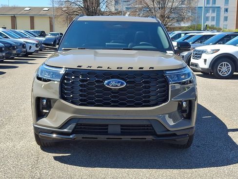 New 2026 Ford Explorer ST-Line AWD/4WD image 2