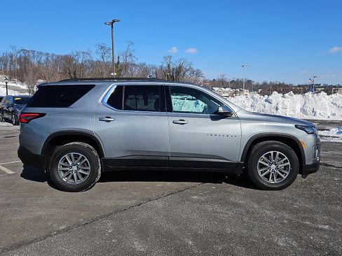 Certified 2023 Chevrolet Traverse LT image 7