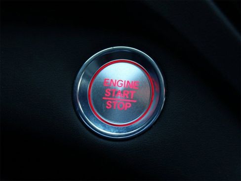 Certified 2025 Acura RDX SH-AWD image 27