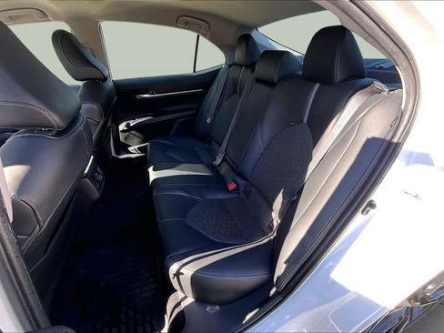 Used 2020 Toyota Camry XSE image 19