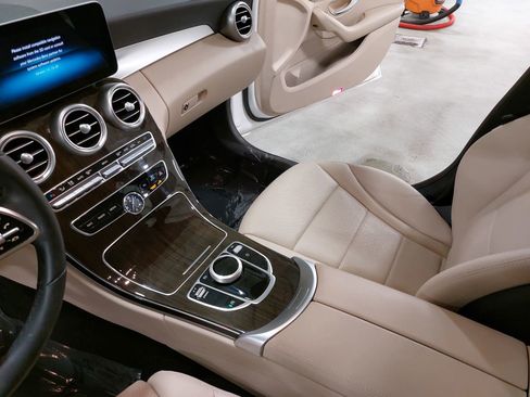 Used 2019 Mercedes-Benz C 300 Sedan image 26