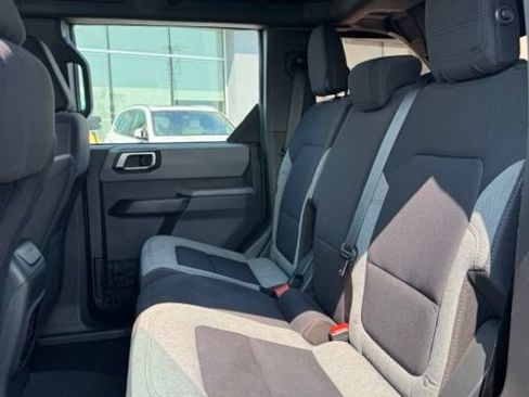 Used 2023 Ford Bronco 4-Door AWD/4WD image 24
