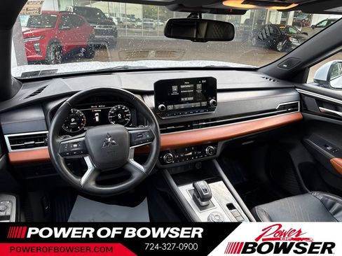 Used 2024 Mitsubishi Outlander SEL AWD/4WD image 11