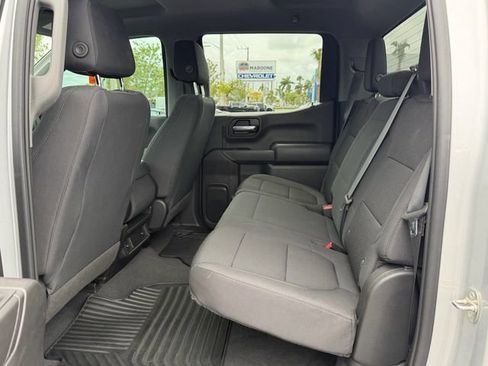 Used 2021 Chevrolet Silverado 1500 Custom RWD image 12