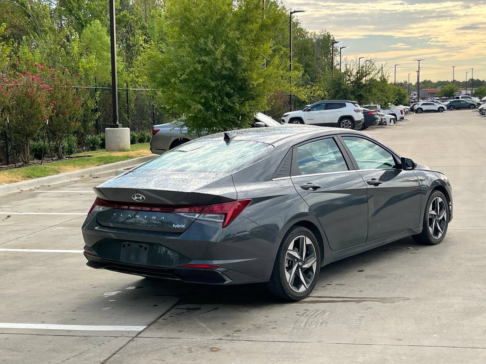 Certified 2023 Hyundai Elantra Limited w/ Preferred Accessory Package FWD image 12
