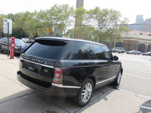 Used 2017 Land Rover Range Rover AWD/4WD image 4