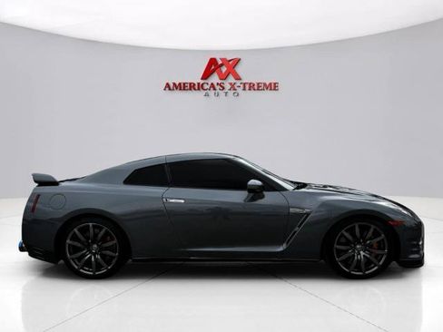 Used 2013 Nissan GT-R Premium AWD/4WD image 7