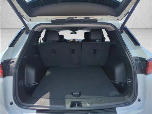 Used 2023 Chevrolet Blazer LT w/ Sound & Technology Package FWD image 7