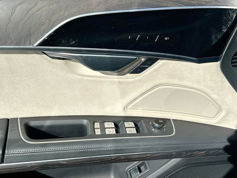 Used 2023 Audi A8 L 3.0T w/ Comfort Plus Package image 18